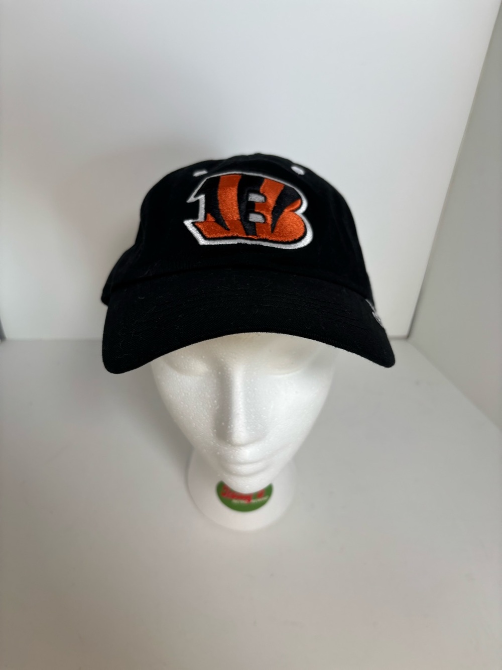 NFL Cincinnati Bengals black hat with orange and white